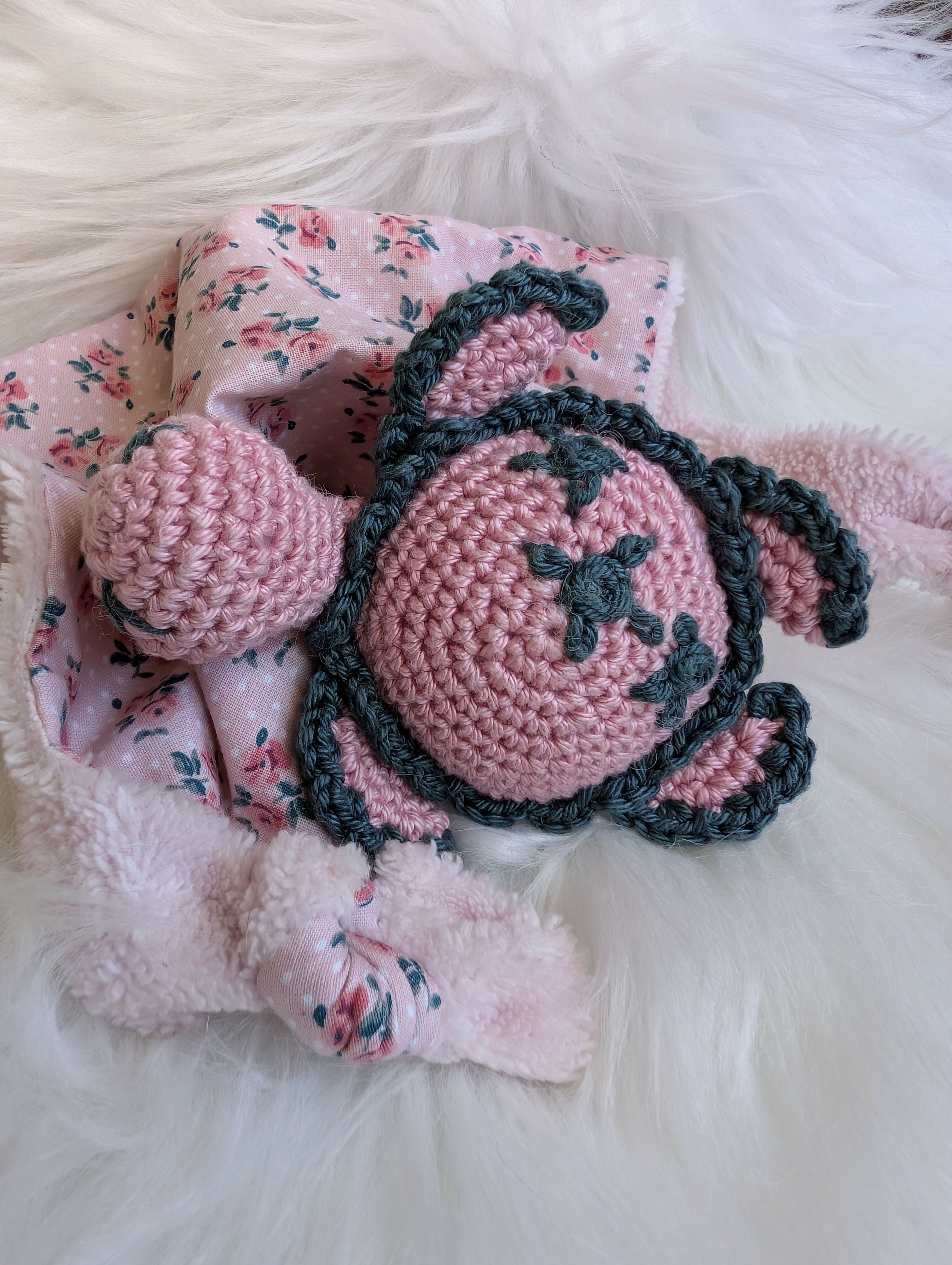 PINK TURTLE AND FLOWERS COMFORTER