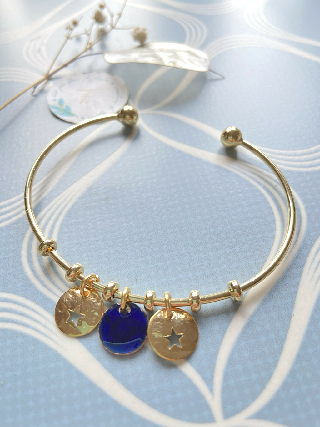 Gold-plated forget-me-not bracelet