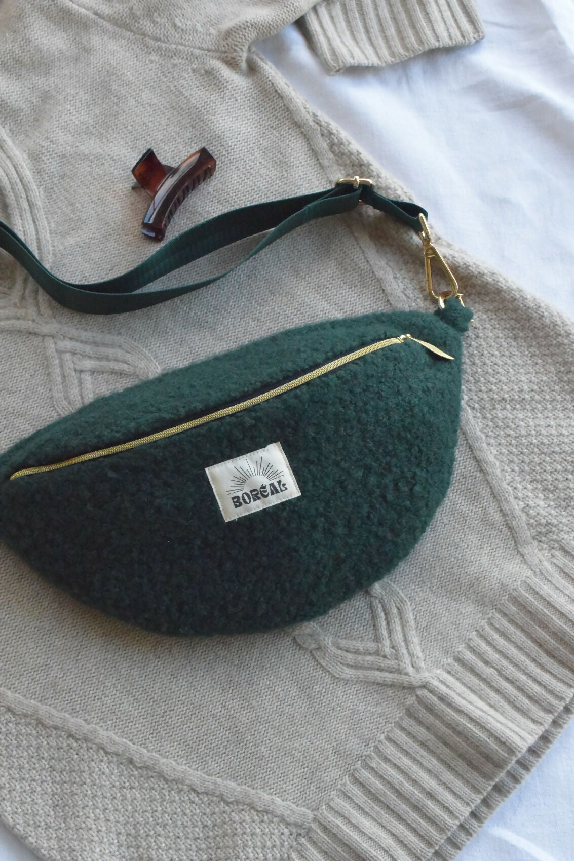 banane-laine-vert-bouclette-moumoute-chic-ethique-artisanale-fait-main-tendance-upcycling
