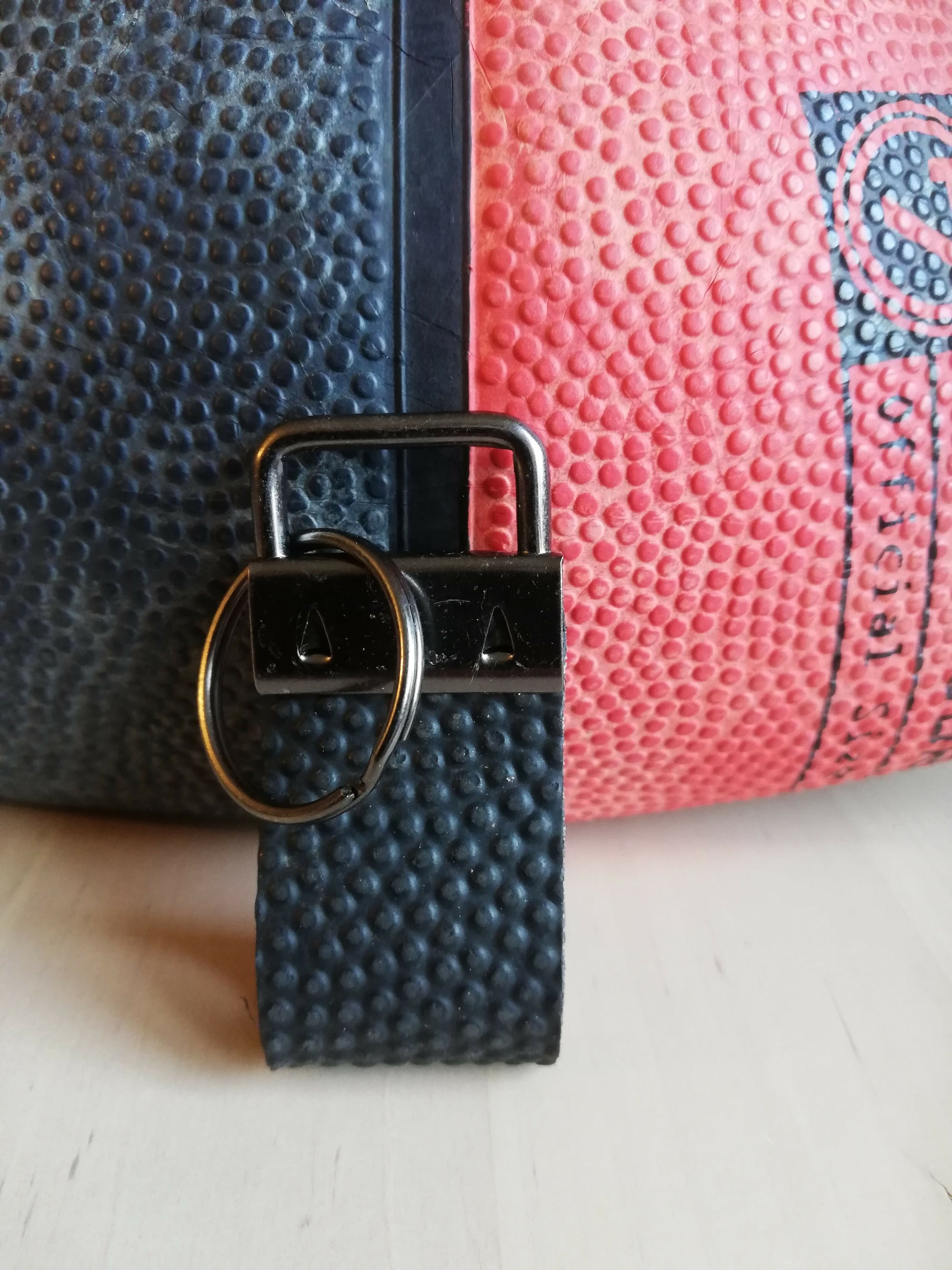 porte clé basket