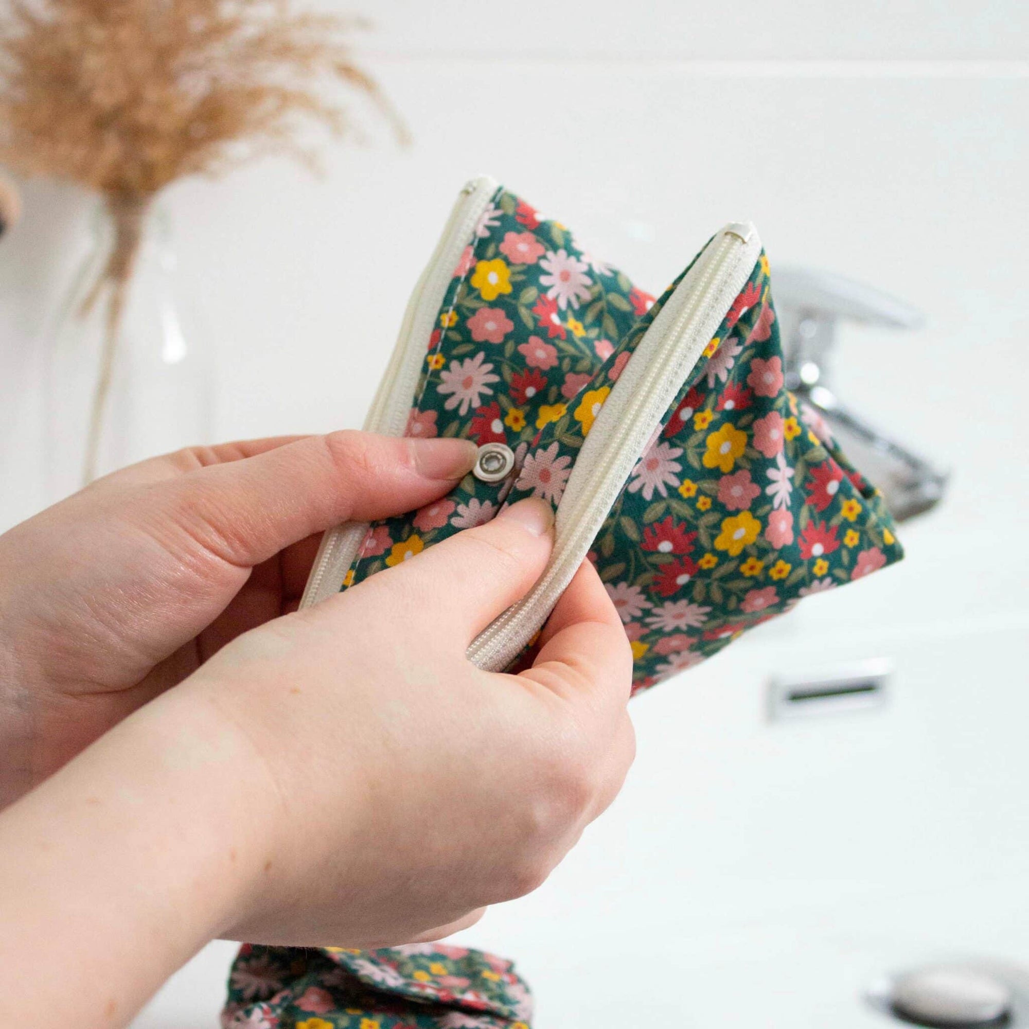 Pochette de transport pour protections hygiéniques