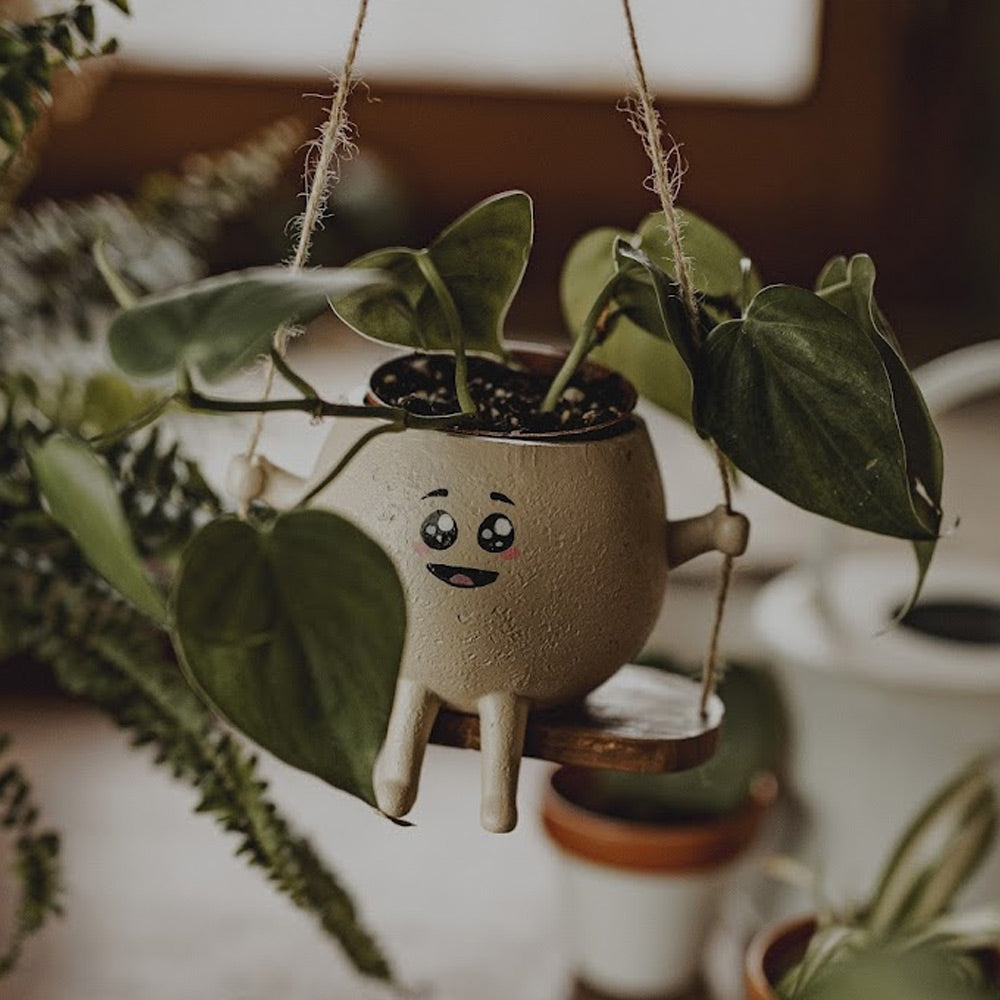 Pot plante balancoire, pot balancoire, pot de fleur balancoire, cache pot balancoire, petit cache pot visage, mini pot de fleur visage, pot de fleur mignon, yeux de biche, kawaii, style Manga, cadeau mignon, pot de fleur tete, cache pot tete.