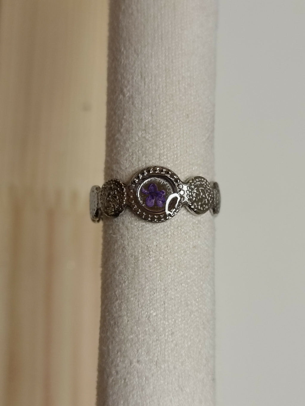 MEL/BT5 5mm Textured Ring