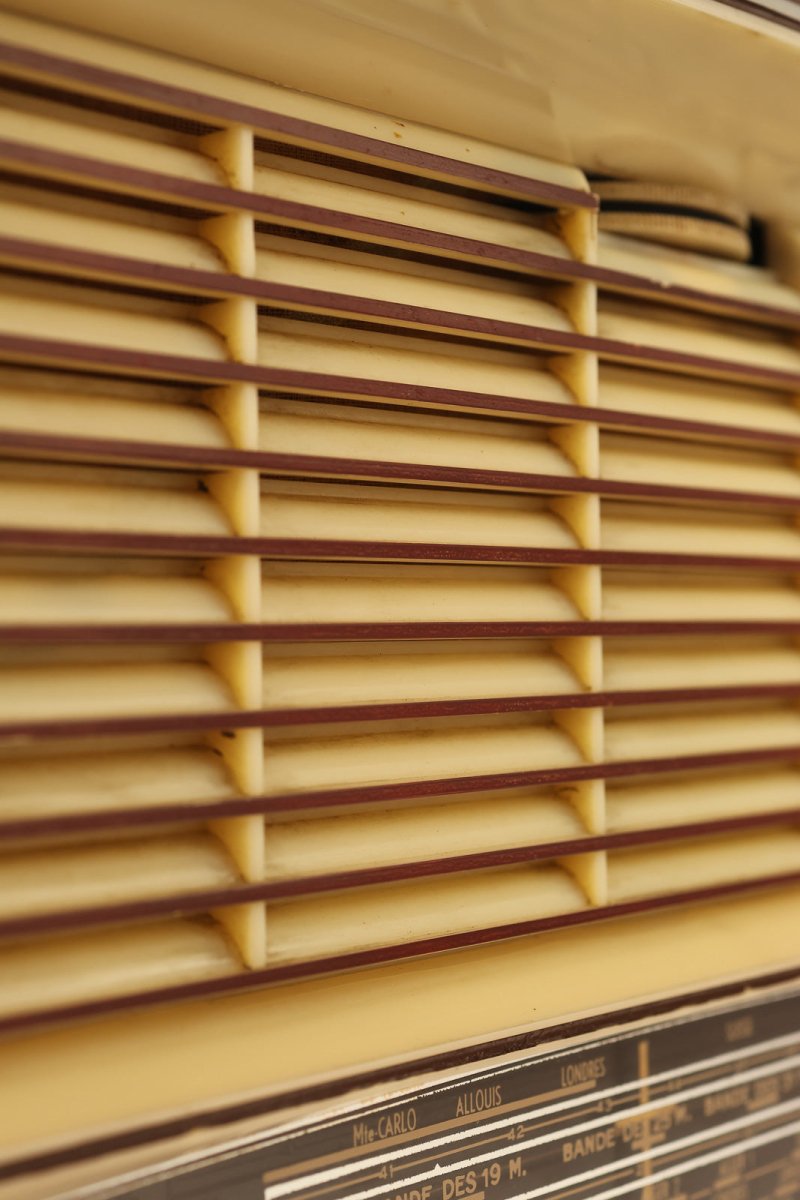 Radio Bluetooth Point Bleu Vintage 60’s - radio - vintage - bluetooth - tsf - absolument - dab - modernisation - retrofit