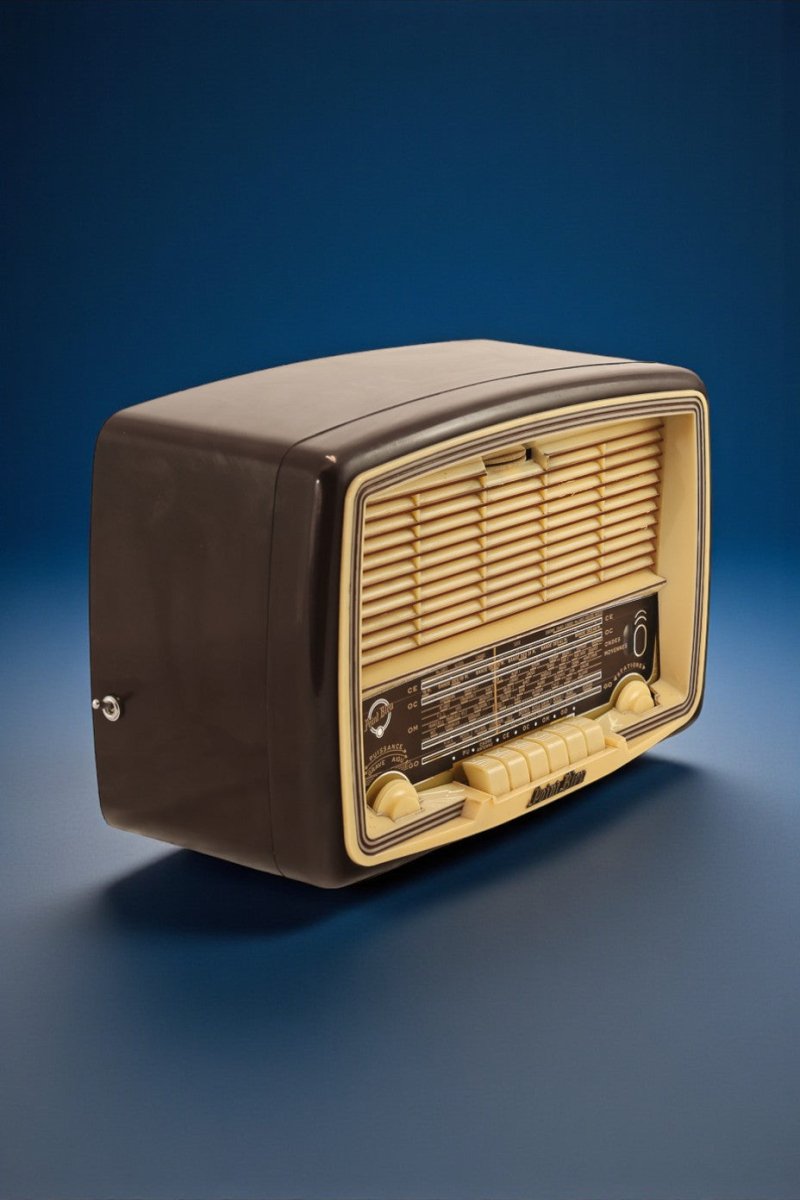 Radio Bluetooth Point Bleu Vintage 60’s - radio - vintage - bluetooth - tsf - absolument - dab - modernisation - retrofit