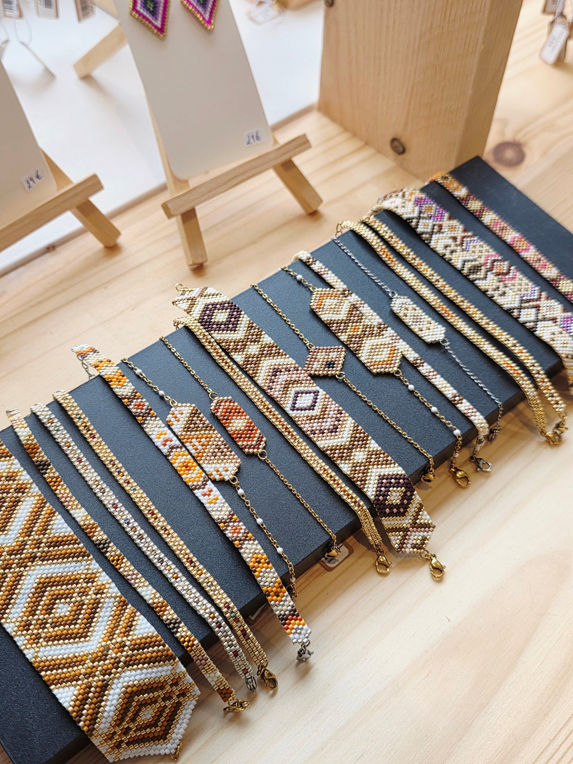 Eclats de Terre — les nuances du Marron