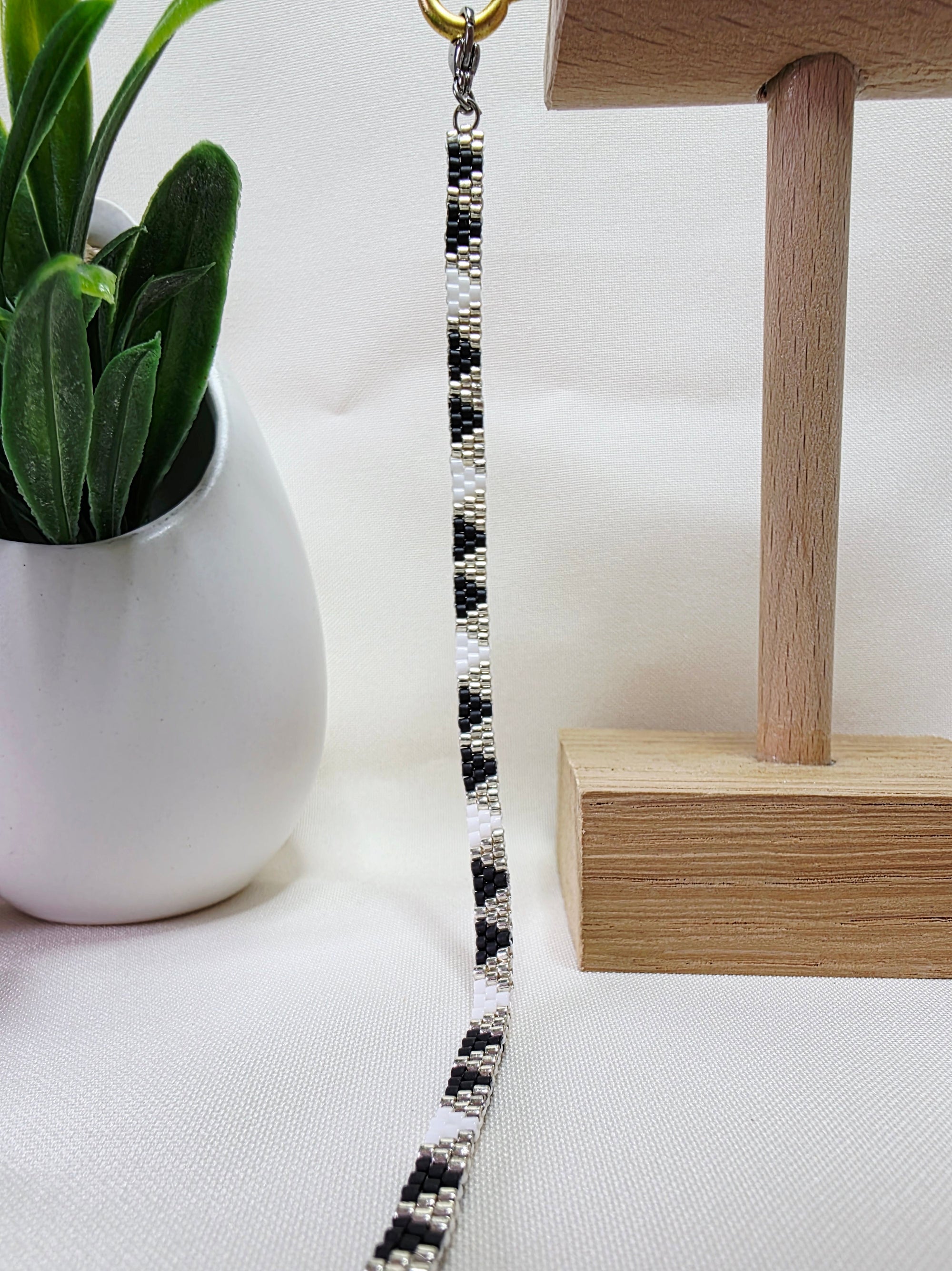 Bracelet Triangle Fin