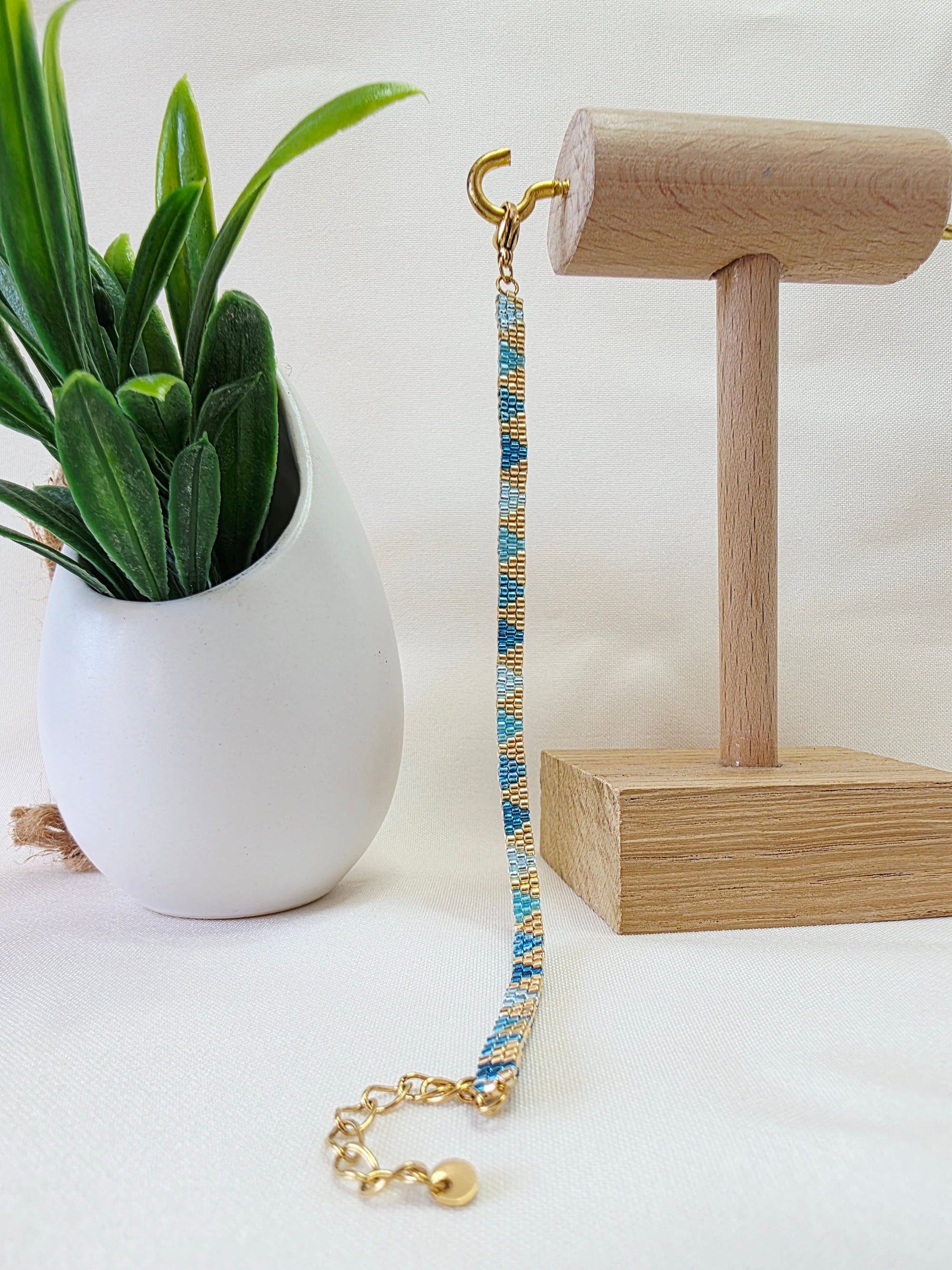 Bracelet Triangle Fin