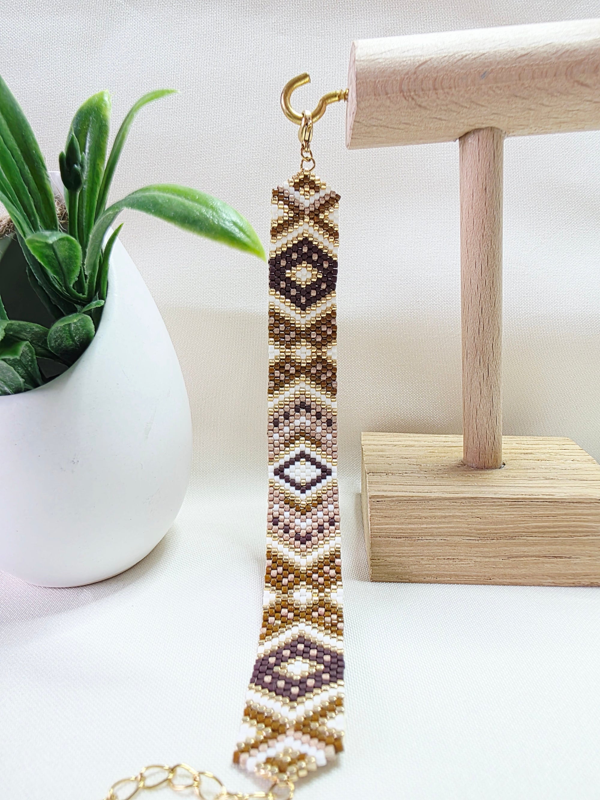 Eclats de Terre — les nuances du Marron