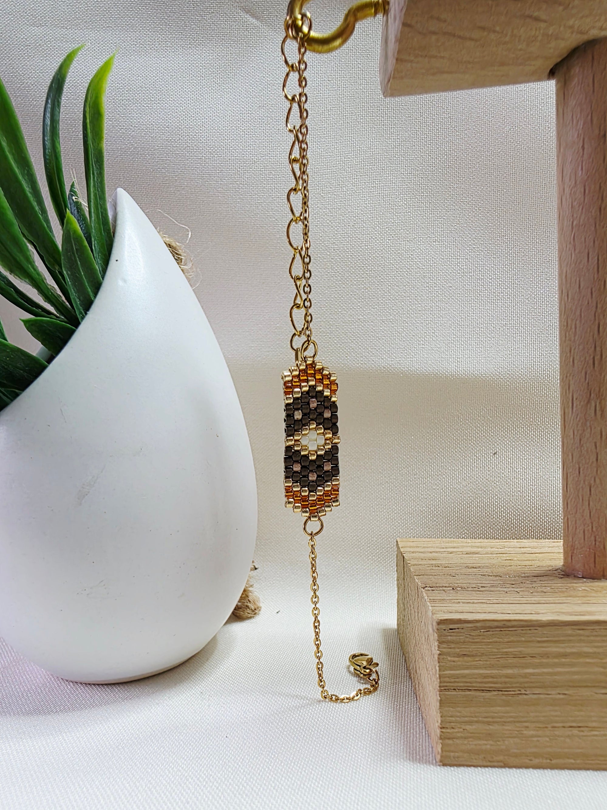 Eclats de Terre — les nuances du Marron