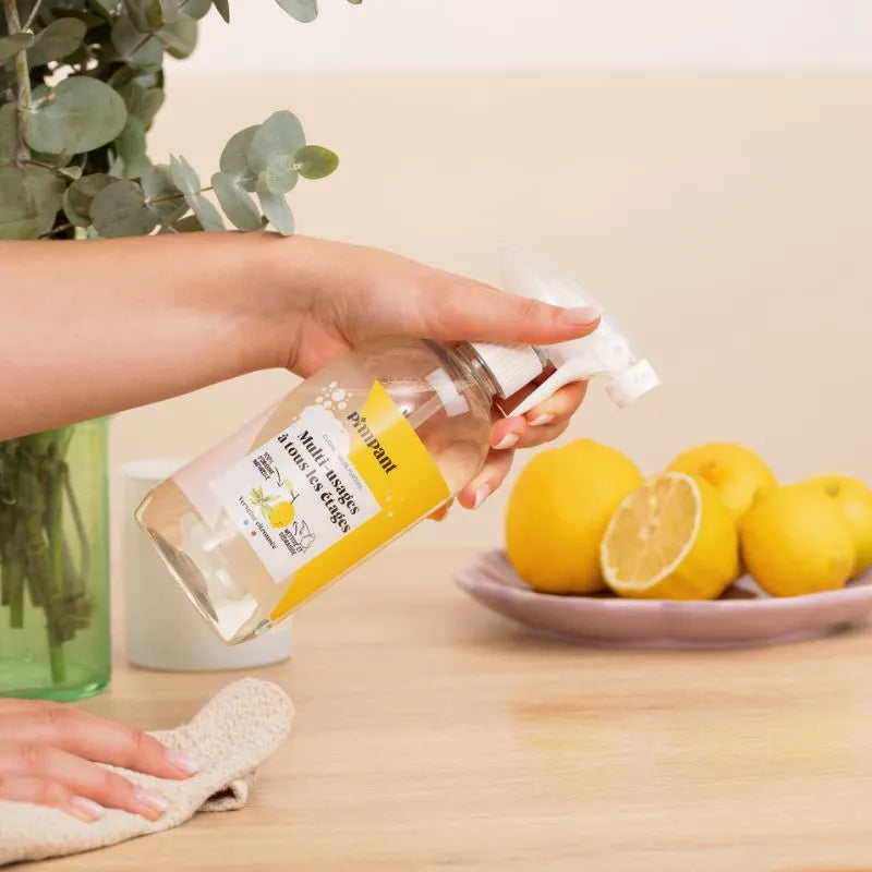 Utilisation du spray multi-usages Pimpant