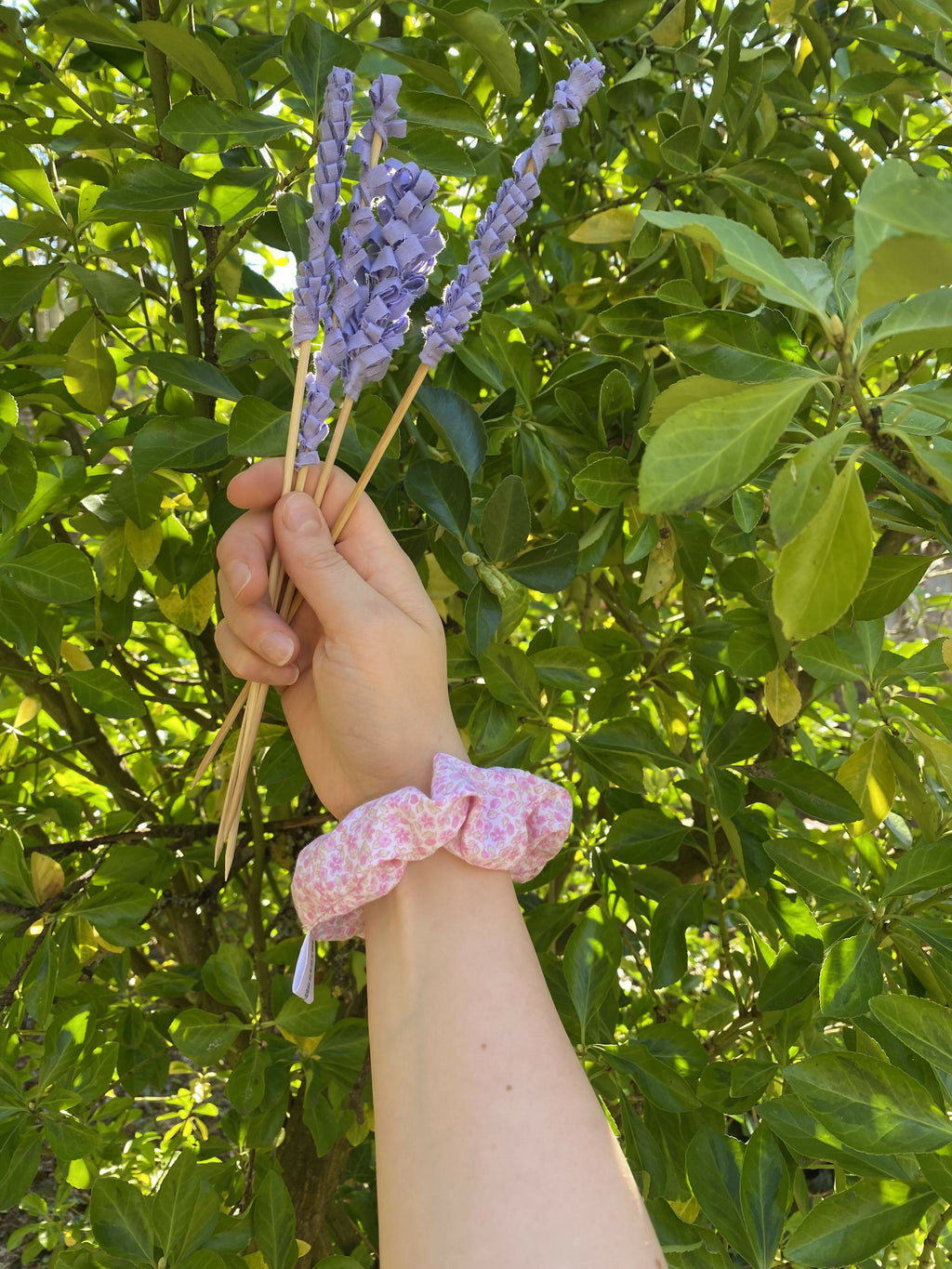Upcycled Scrunchie - Passiflora