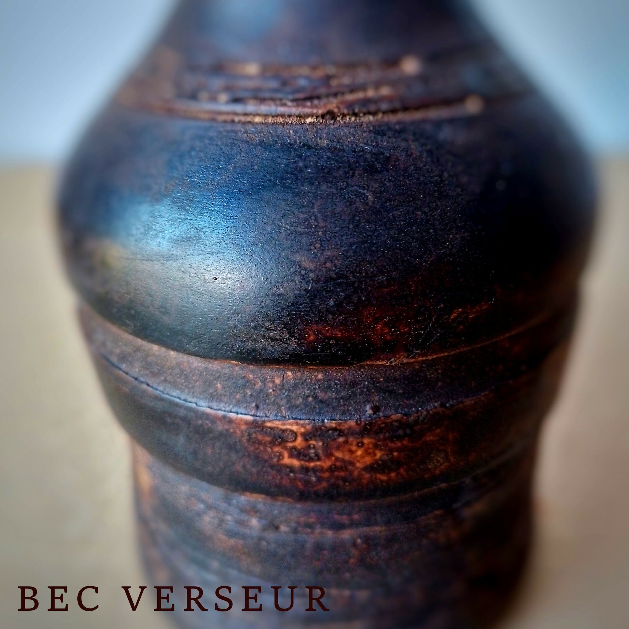 BEC VERSEUR détail