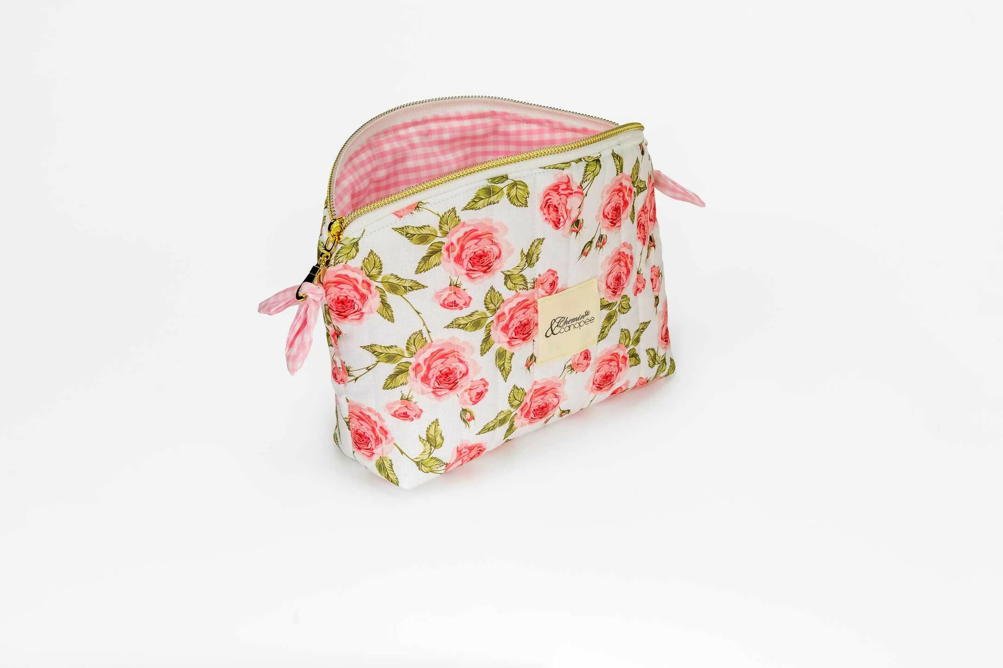 ParfumRoseTrousseCocoon_CheminCanopee_mai2025_BD_2