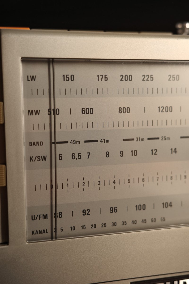 Transistor Bluetooth Grundig Vintage 70’S - radio - vintage - bluetooth - tsf - absolument - dab - modernisation - retrofit