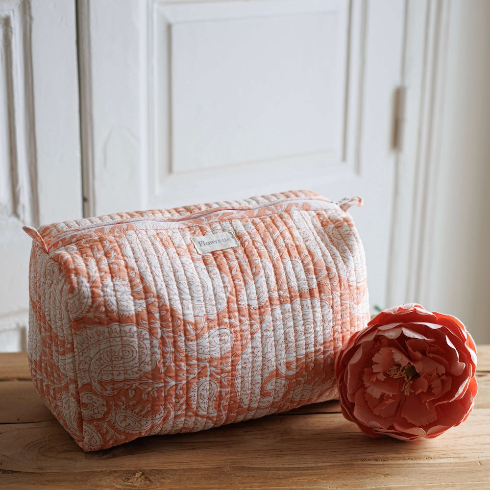 Pushkar wash bag