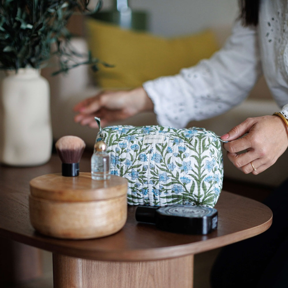 Mandawa wash bag