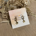 Small hoop earrings / small flowers