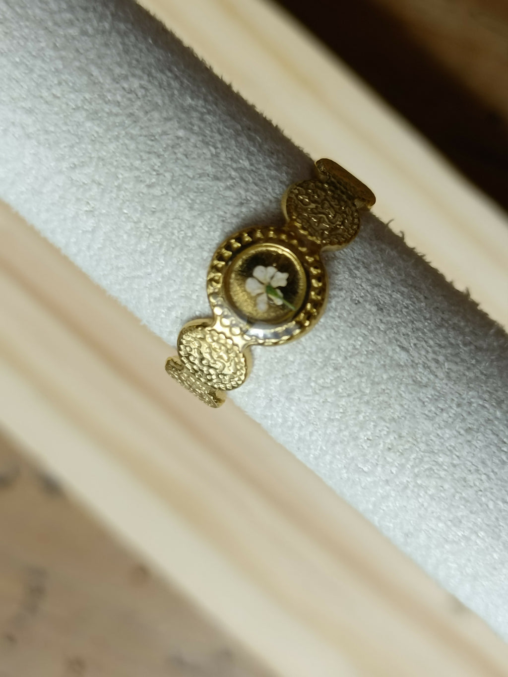MEL/BT5 5mm Textured Ring