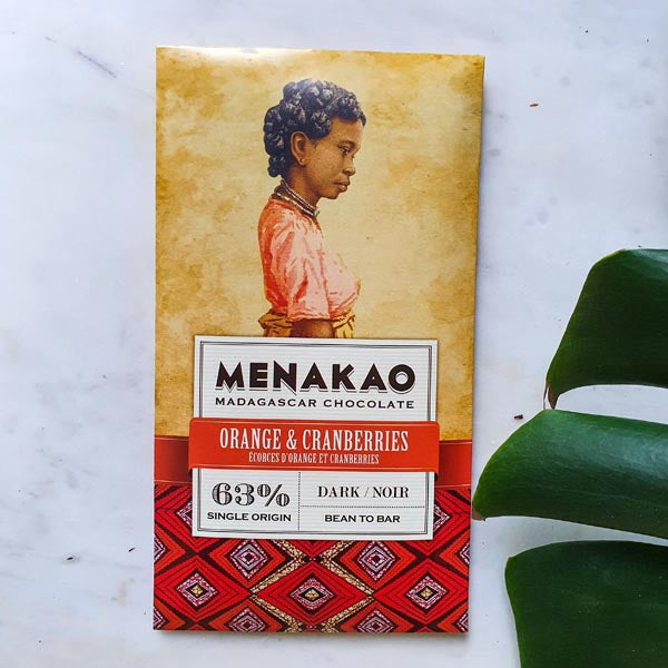 Menakao : Chocolat noir écorces d'Orange et Cranberries