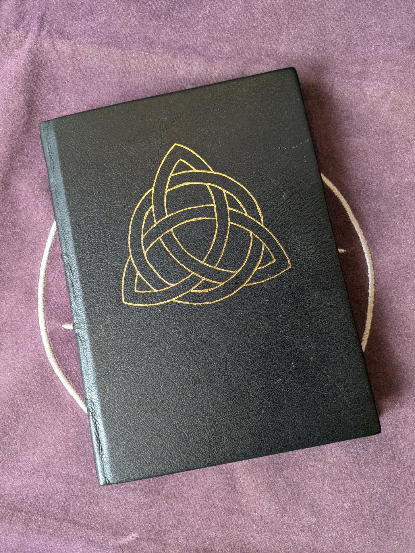 Grimoire / Livre d'or "Triquetra"