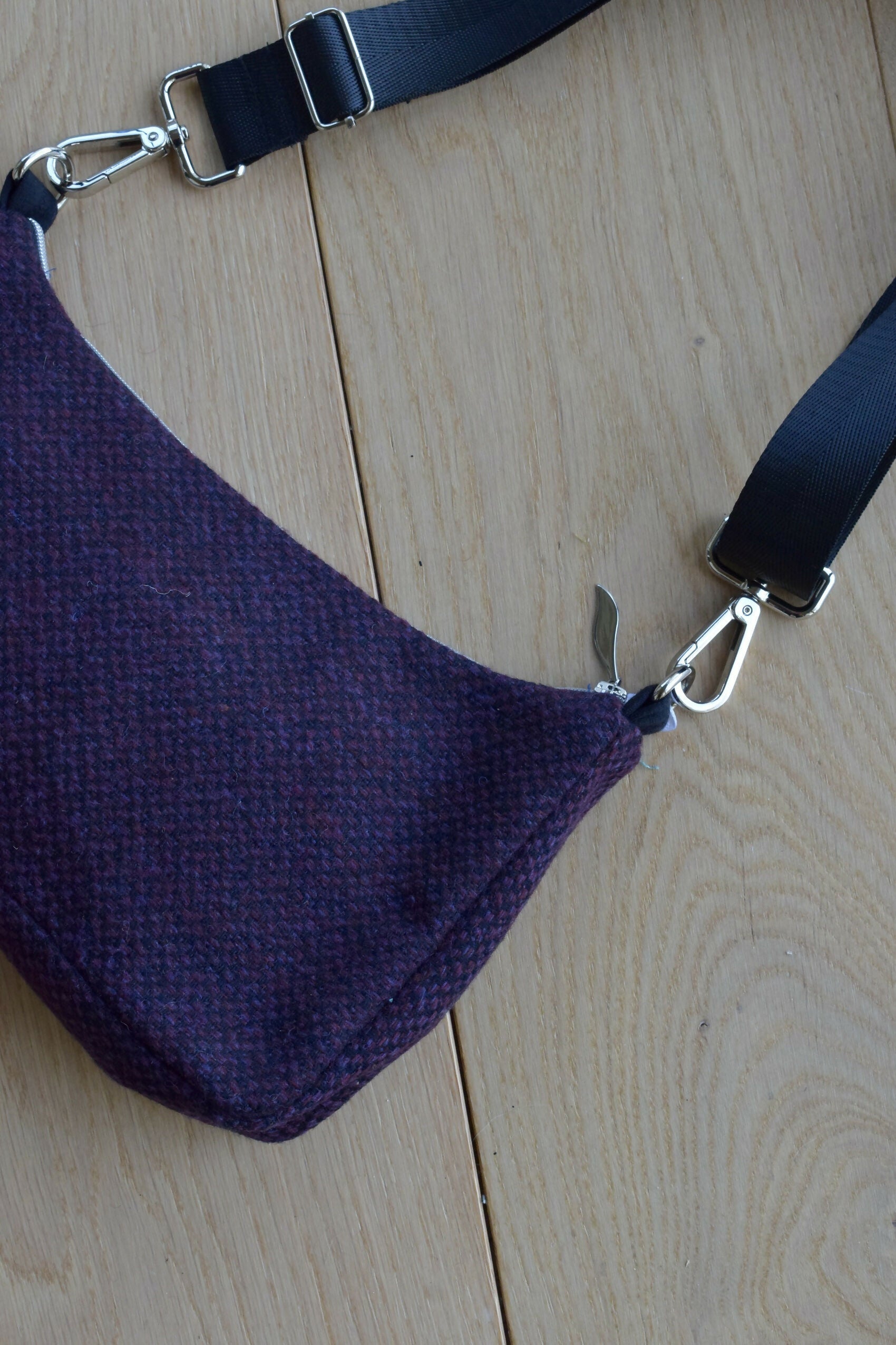 sac-baguette-laine-violet-noir-tweed-chic-ethique-artisanale-fait-main-tendance-upcycling-6