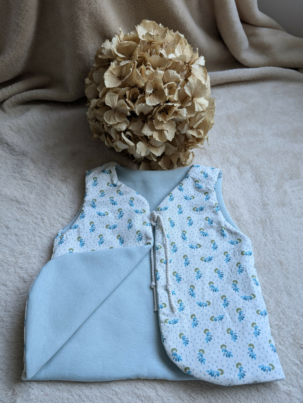 SHEPHERD'S VEST GREEN SWEATER WITH FLOWERS AND POLKA DOTS 18 MONTHS-3 YEARS