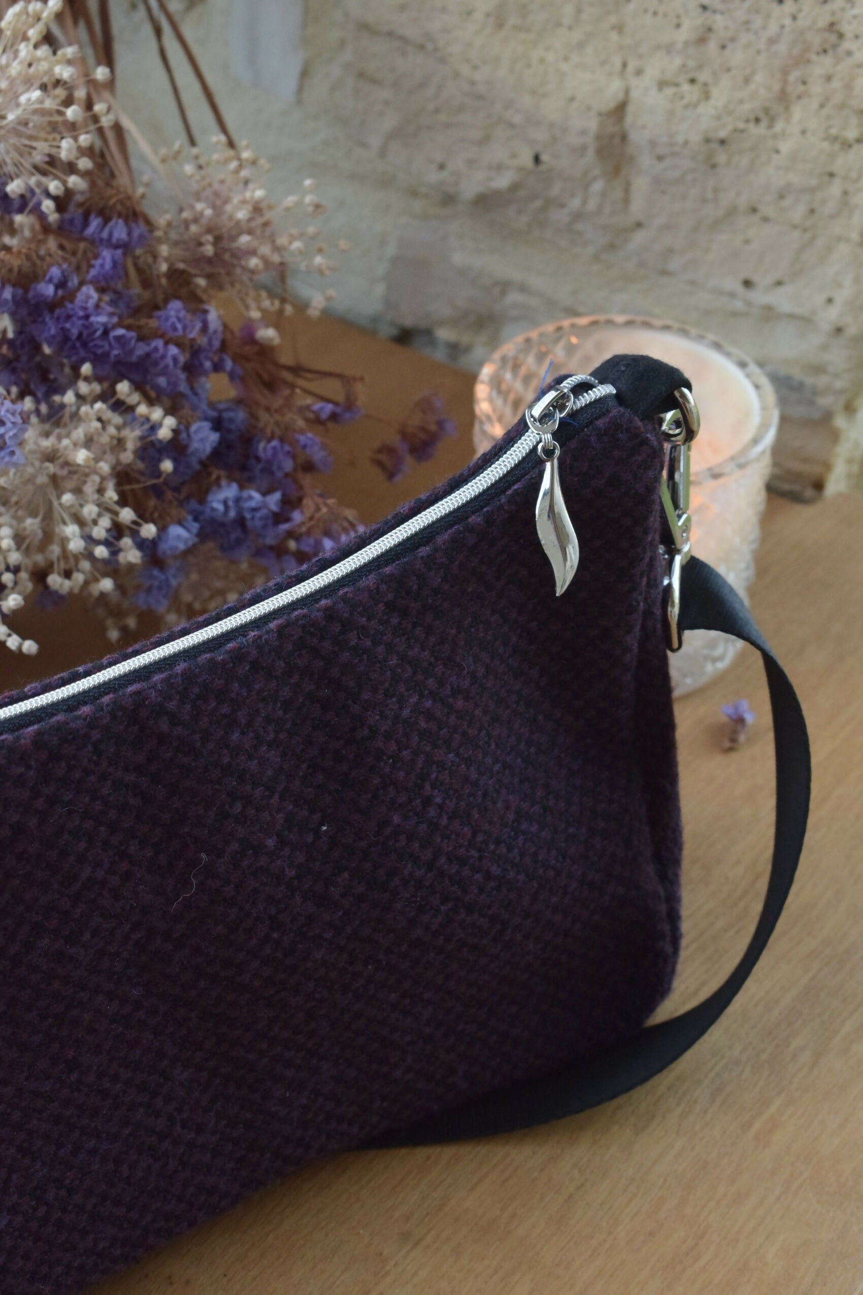 sac-baguette-laine-violet-noir-tweed-chic-ethique-artisanale-fait-main-tendance-upcycling-4